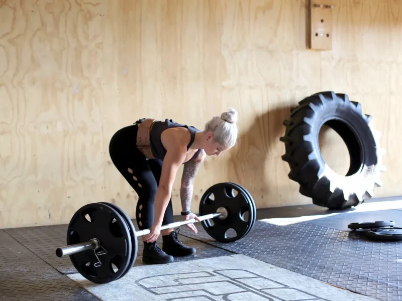 Deadlifts vs Squats: Comparing the Two Exercises